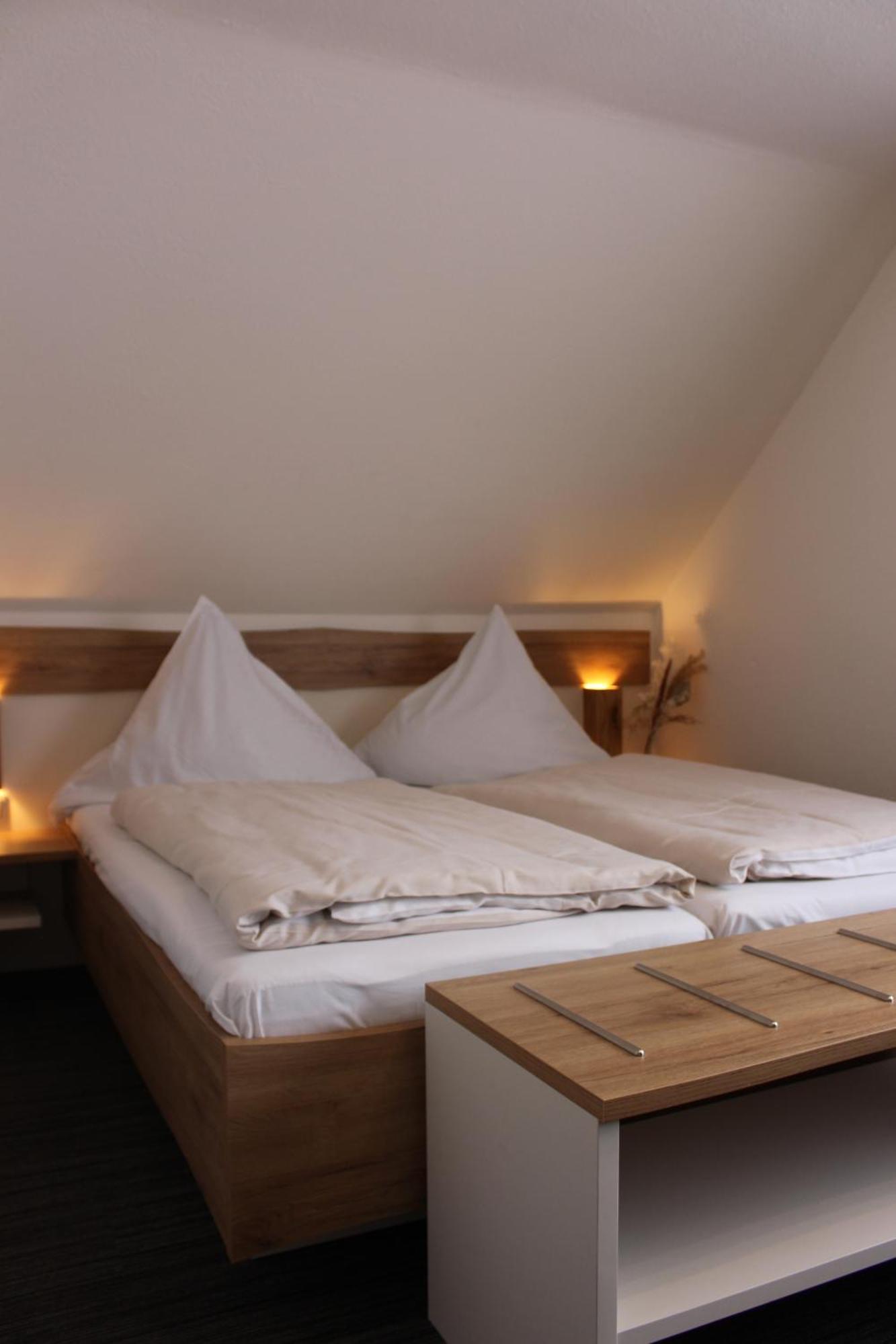 Hotel Berghof Wasserkuppe & Gaestehaus Fuldaquelle Gersfeld Exteriör bild